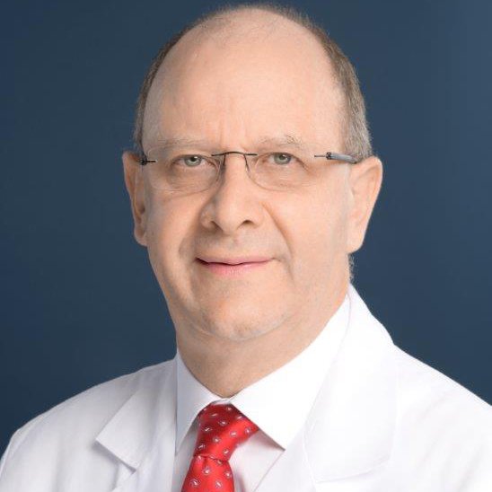 Clic para leer biografía